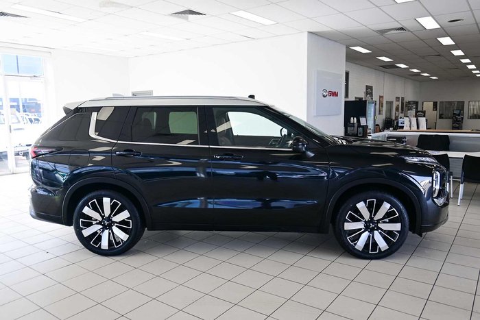 2025 Mitsubishi Outlander Exceed Tourer