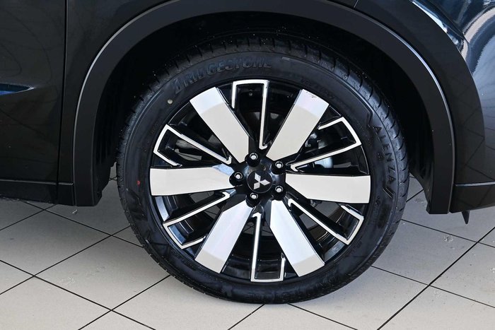 2025 Mitsubishi Outlander Exceed Tourer