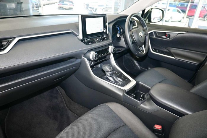 2024 Toyota RAV4 GX
