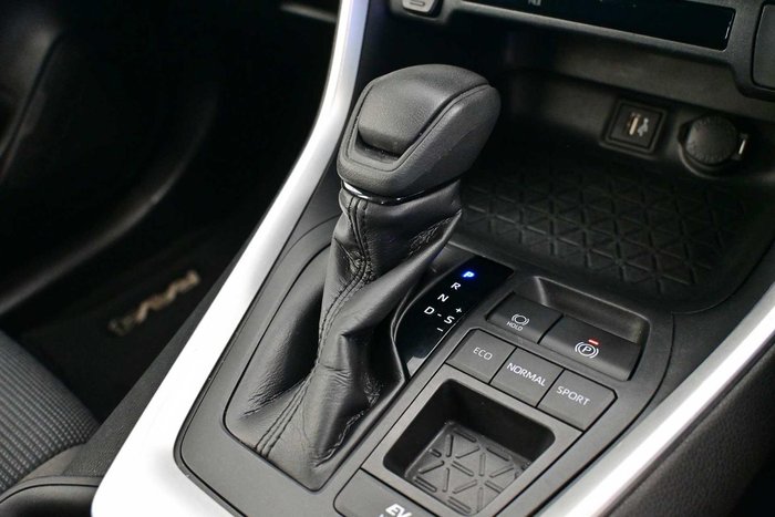 2024 Toyota RAV4 GX