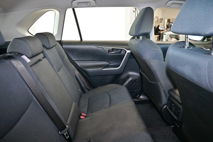 2024 Toyota RAV4 GX