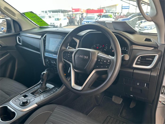 2022 Isuzu MU-X LS-M