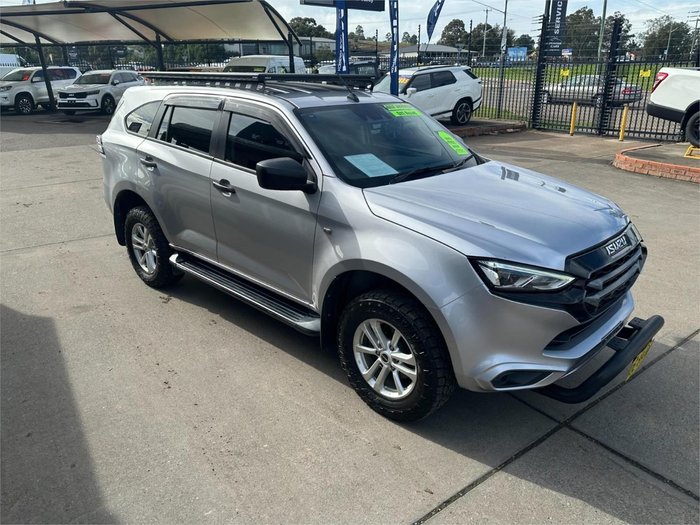2022 Isuzu MU-X LS-M