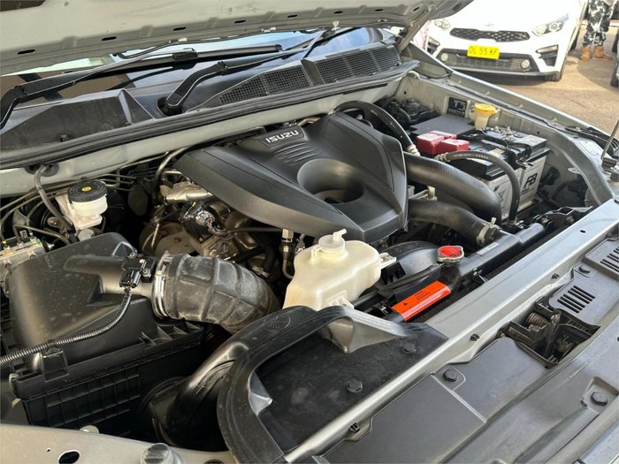 2022 Isuzu MU-X LS-M