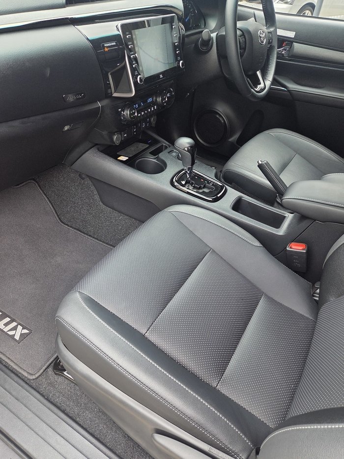 2025 Toyota Hilux Rogue 48V