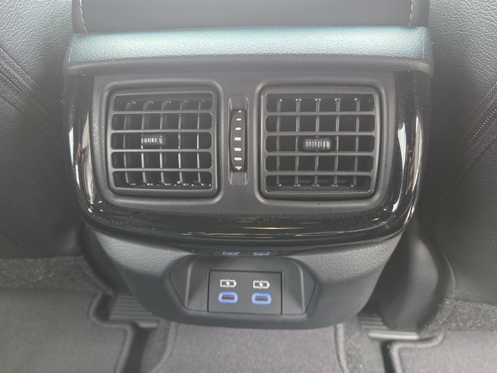 2025 Toyota Hilux Rogue 48V