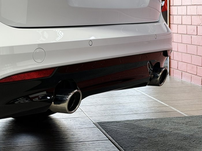 2018 Jaguar XF 30d S First Edition