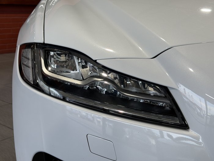 2018 Jaguar XF 30d S First Edition