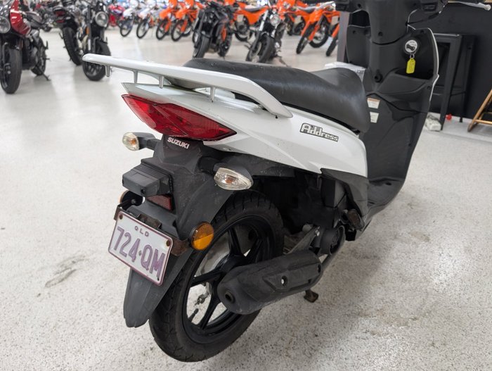 Suzuki 2016 SUZUKI 110CC UK110NEL White