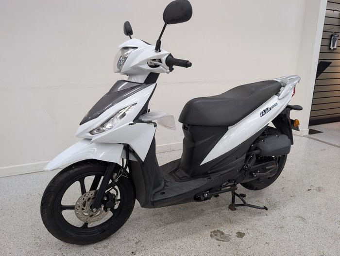 Suzuki 2016 SUZUKI 110CC UK110NEL White