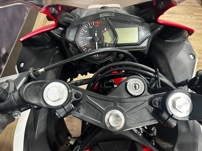 2015 Yamaha YZF-R3 RED
