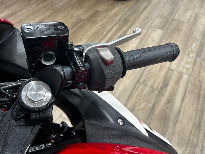 2015 Yamaha YZF-R3 RED
