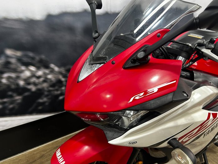 2015 Yamaha YZF-R3 RED