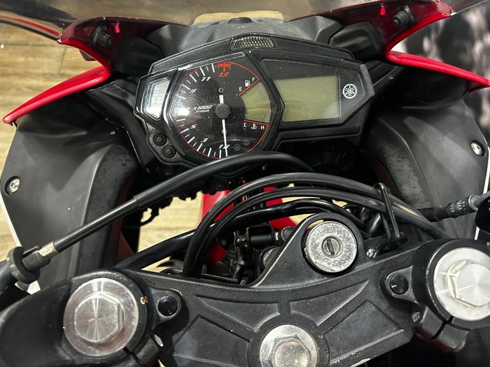 2015 Yamaha YZF-R3 RED