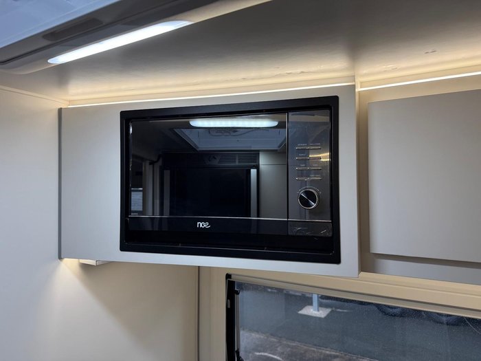 2026 JB Caravans Scorpion Sting 22Ft
