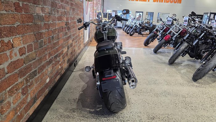 Harley-Davidson Fat Boy 117 (FLFB) Softail
