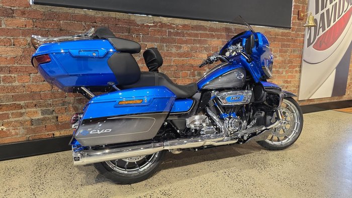 2026 Harley-Davidson CVO Street Glide Limited 121 (FLHXLSE)