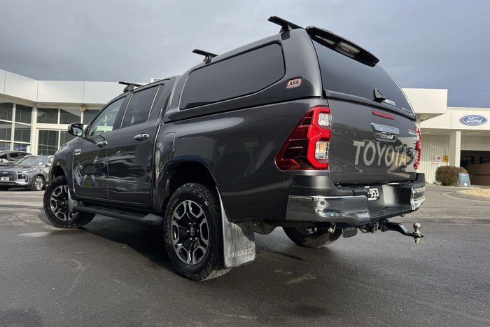 2022 Toyota Hilux SR5 Hi-Rider