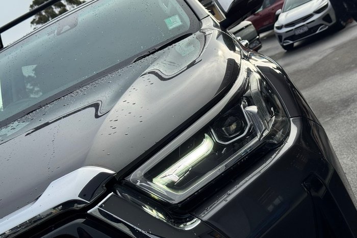 2022 Toyota Hilux SR5 Hi-Rider
