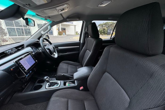 2022 Toyota Hilux SR5 Hi-Rider