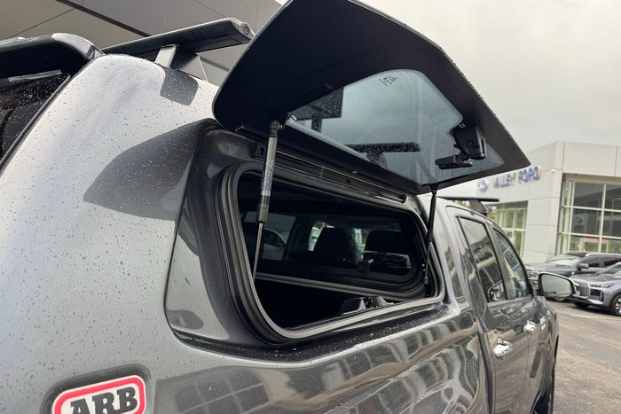 2022 Toyota Hilux SR5 Hi-Rider