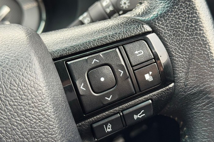 2022 Toyota Hilux SR5 Hi-Rider
