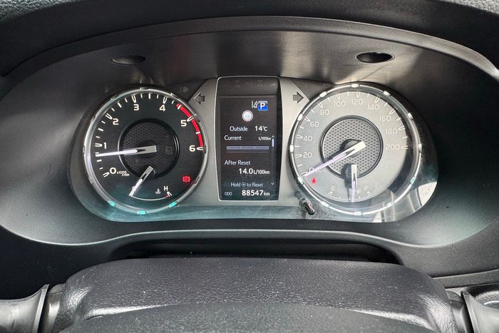 2022 Toyota Hilux SR5 Hi-Rider