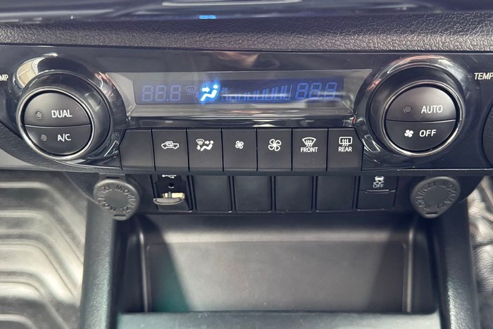 2022 Toyota Hilux SR5 Hi-Rider