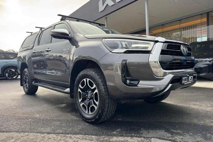 2022 Toyota Hilux SR5 Hi-Rider