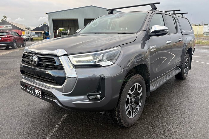 2022 Toyota Hilux SR5 Hi-Rider