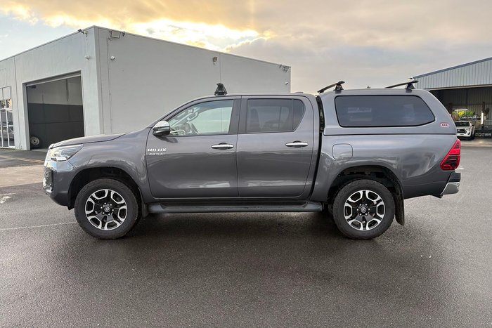 2022 Toyota Hilux SR5 Hi-Rider