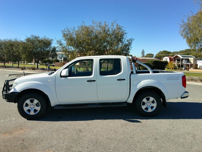 2015 Nissan Navara Silverline SE