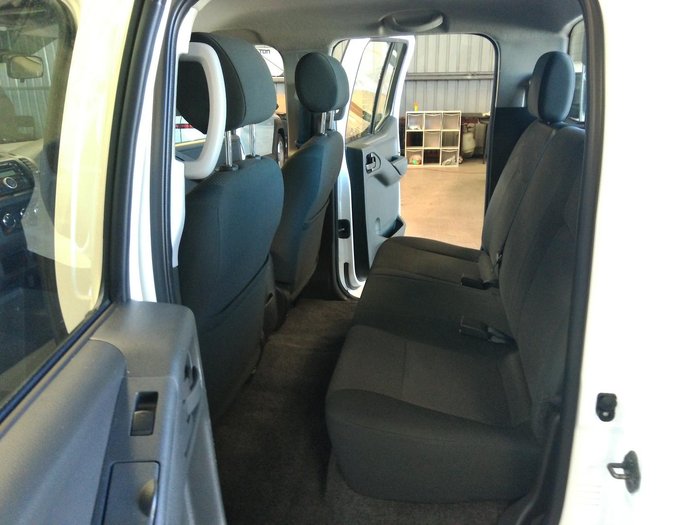 2015 Nissan Navara Silverline SE