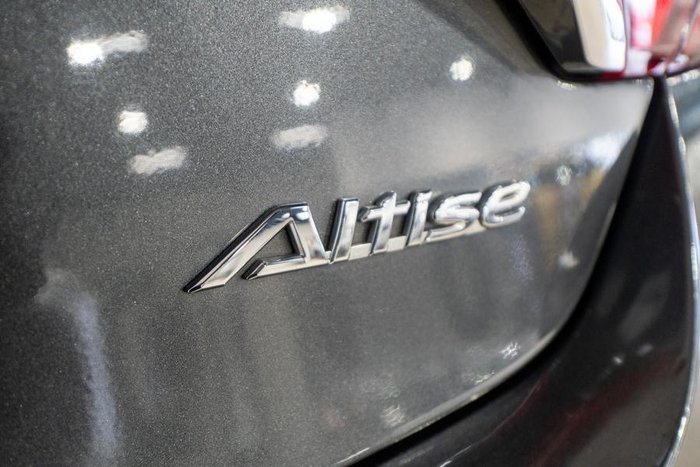 2016 Toyota Camry Altise