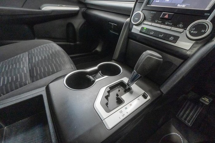 2016 Toyota Camry Altise