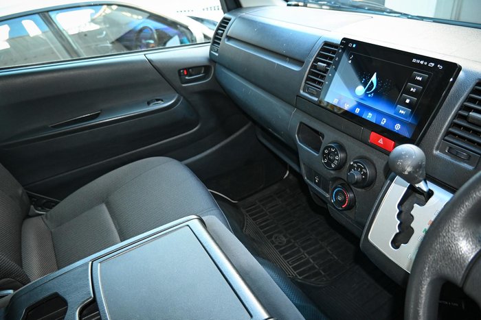 2016 Toyota Hiace