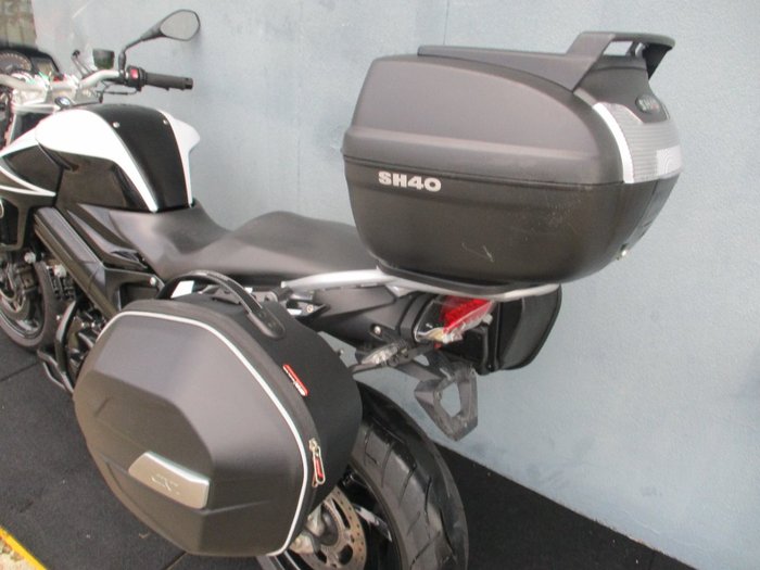 2014 BMW Motorrad F 800 R White
