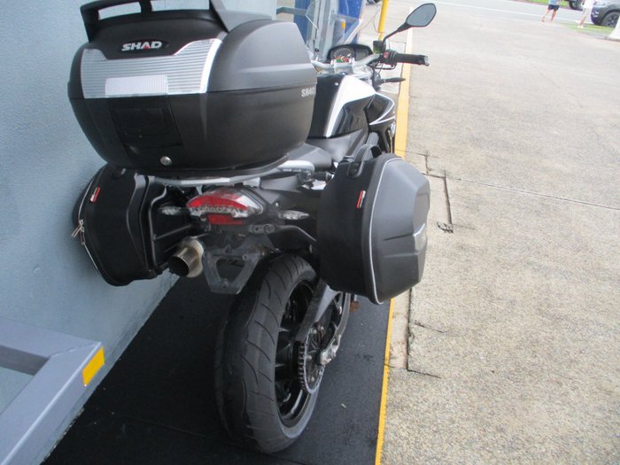 2014 BMW Motorrad F 800 R White