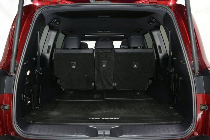 2023 Toyota Landcruiser Sahara