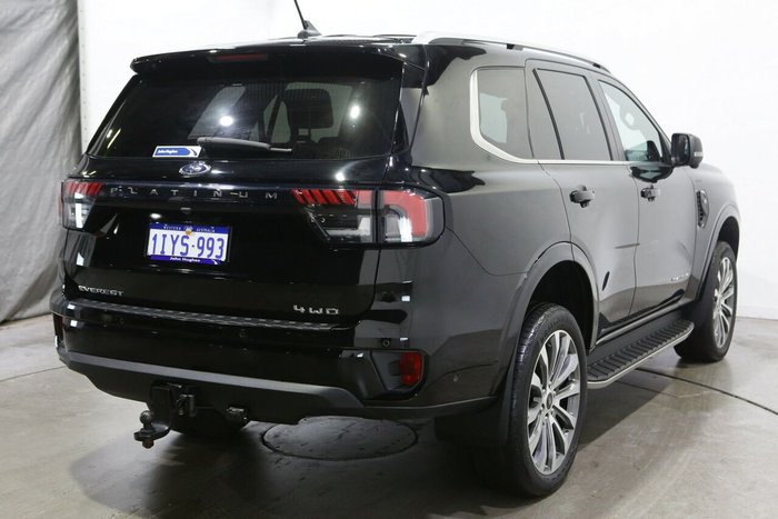 2022 Ford Everest Platinum
