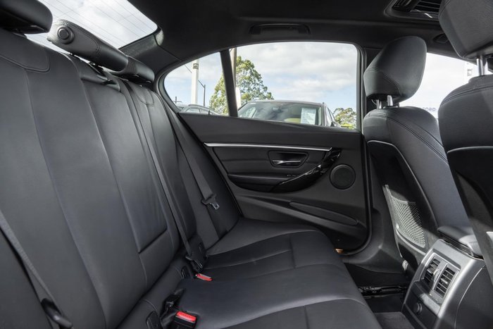 2016 BMW 3 Series 320i M Sport