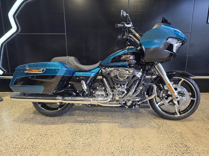 Harley-Davidson Road Glide 117 (FLTRX) Touring