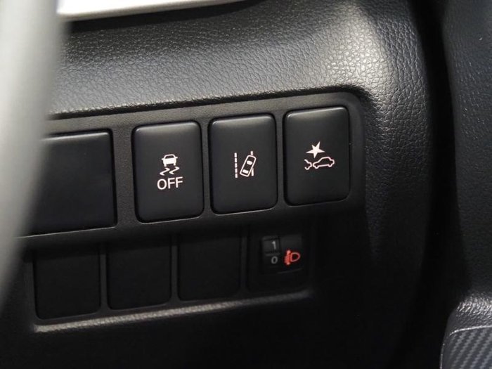 2025 Mitsubishi Eclipse Cross ES