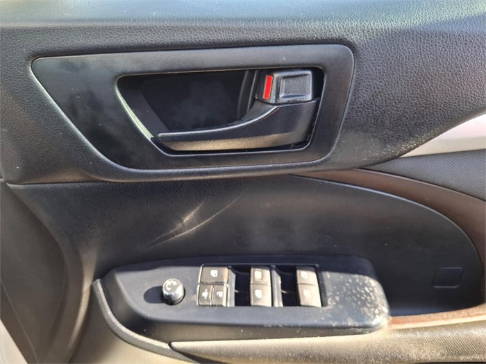 2015 Toyota Kluger GX
