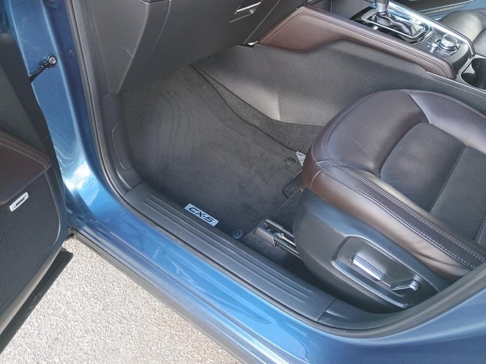 2021 Mazda CX-5 Akera