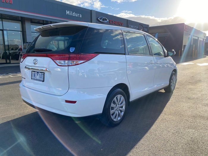 2018 Toyota Tarago GLi