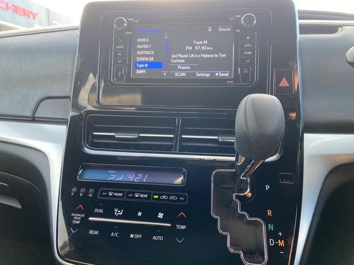 2018 Toyota Tarago GLi