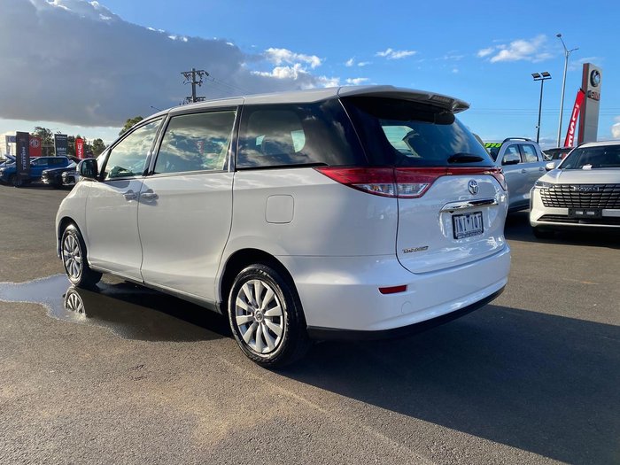 2018 Toyota Tarago GLi