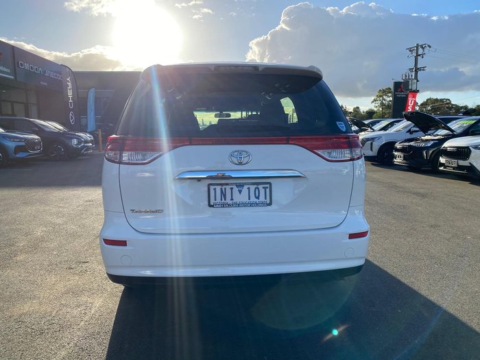 2018 Toyota Tarago GLi