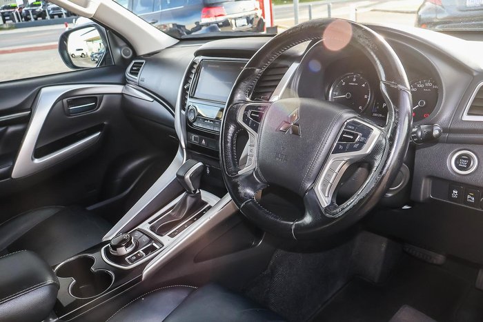2016 Mitsubishi Pajero Sport GLX